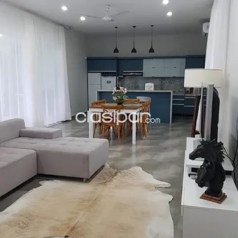 San Bernardino: Elegante duplex, 262 m2, 4 suites, jardín, piscina, 150.000 usd, foto 3
