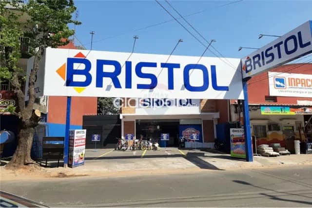 Amplio salón comercial a estrenar s/ 11 de septiembre fdo zona sur, foto 4