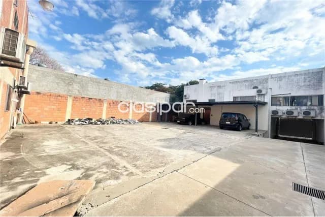 Salón Comercial y depósito en amplio terreno s/Bruno Guggiari-Lambare, foto 3