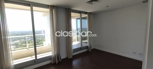 De amplio y lujoso depto con 3 dormitorios en suite, barrio Trinidad, foto 5