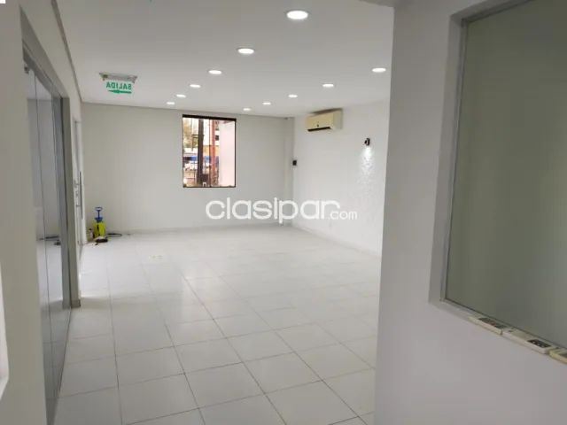 Hermoso showroom con amplia playa sobre lynch acceso al cit frente a metalcar, foto 3