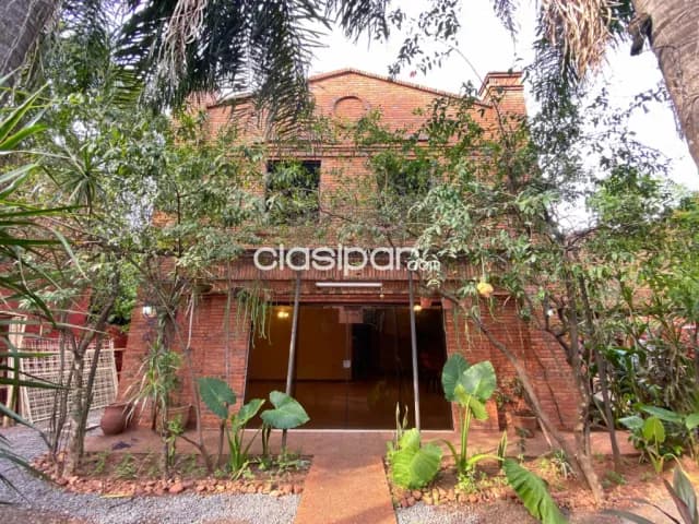 Residencia sobre Avda Laguna Grande — foto 2