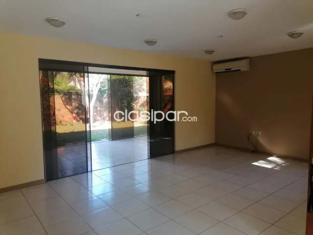 amplia Casa en Boulevard Confederacion - Luque, foto 5