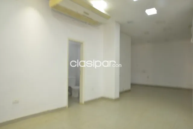 Salon comercial de 200m2 en pleno centro de c.d.e, foto 3