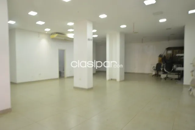 Salon comercial de 200m2 en pleno centro de c.d.e, foto 5