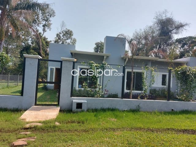 Casa en San Bernardino Semi Nueva, Zona Lago Azul