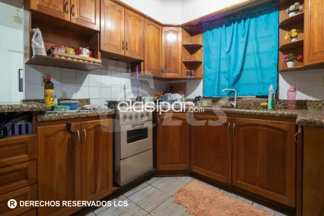 Departamento de 1 dormitorio + 1 cochera. Lambaré, zona avda. República argentina, foto 4