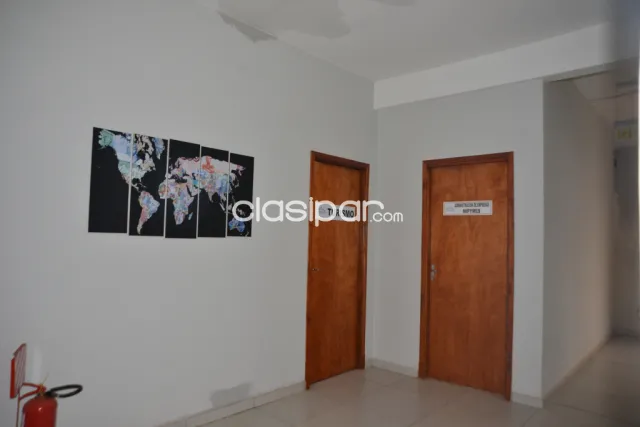 Edificio de 03 pisos con estacionamiento para 20 vehículos. para empresas, foto 2
