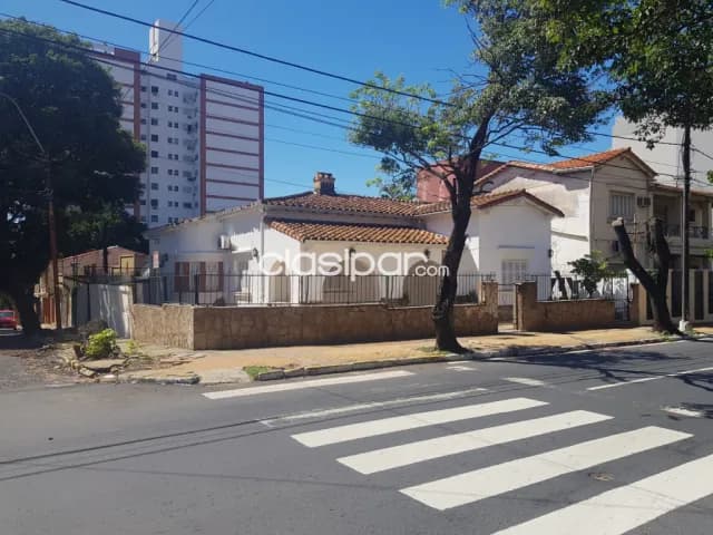 En venta Casa de 4 Dormitorios en zona del Colegio Cristo Rey, foto 3