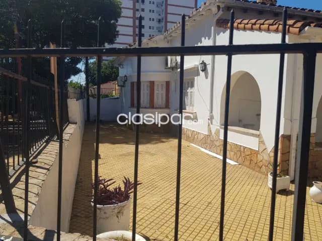 En venta Casa de 4 Dormitorios en zona del Colegio Cristo Rey, foto 5