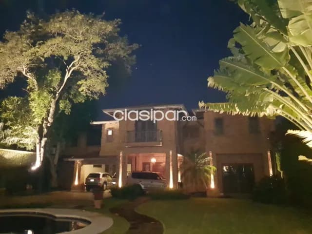 Villa Morra premium: 1.190 m2, esplendida residencia, 4 suite, amplio jardín, 5 cocheras — foto 2