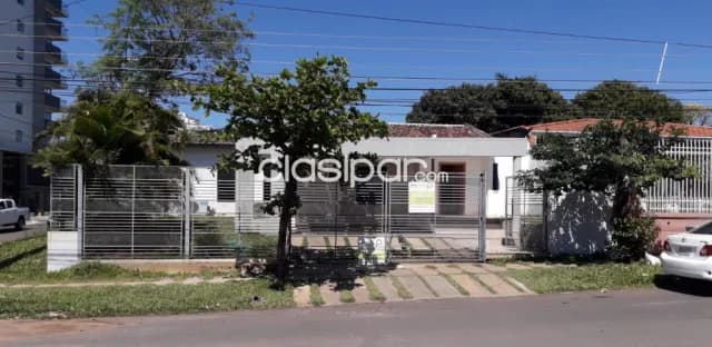 Ideal p/ oficinas – prox. Shop. Sol – av. Del chaco: 3 dormit, jardín, piscina — foto 2