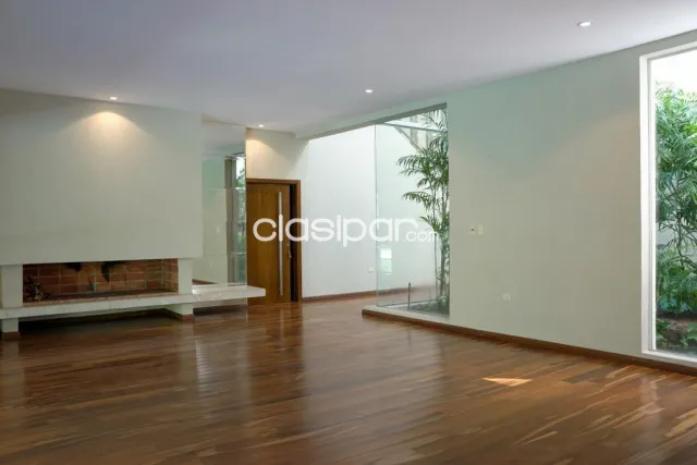 Amplia residencia los laureles — foto 4