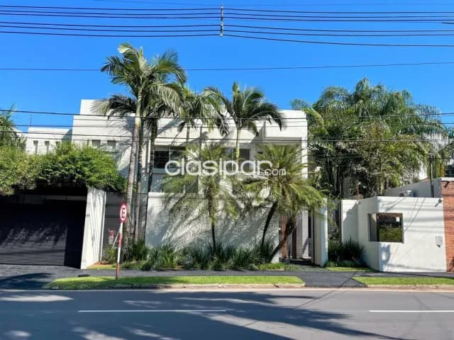 Los laureles: Elegante residencia premium, 4 suites, home theater, gran jardín, piscina — foto 2