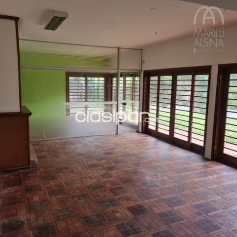 En Exclusivo Carmelitas Casa A Precio De Terreno Con 1169M2