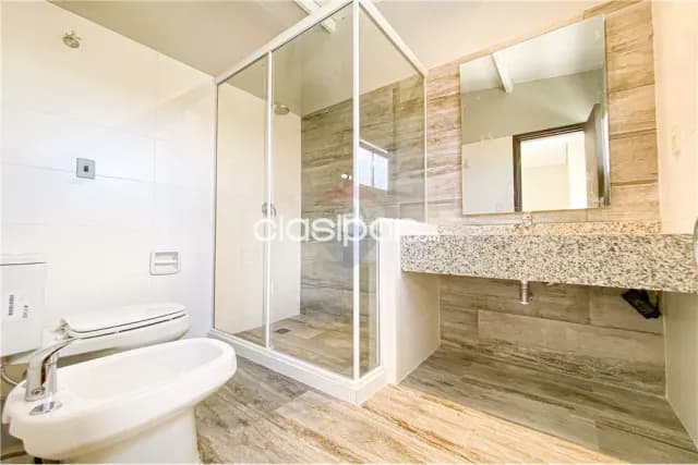 Central Luque duplex con piscina zona jardin de oro Luque 155,000 usdotras divisas — foto 3