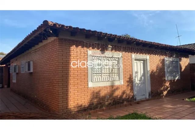 Se vende casa en esquina a pasos del multiplaza — foto 4