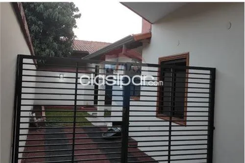 Amplia y fina casa lista para habitar en fdo zona norte a mtrs de la plaza yrendague — foto 3