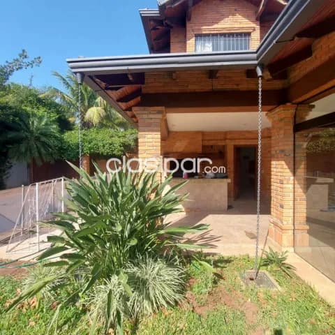 El dorado – prox. C. Centenario: Elegante residencia, 560 m2, 2 dormitorios, jardín, foto 2