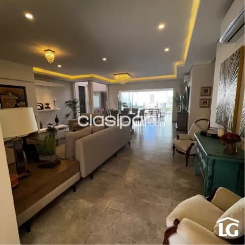 B° mcal estigarribia: Residencia perfil diplomatico, 3 suites, amplia recepcion , piscina — foto 3