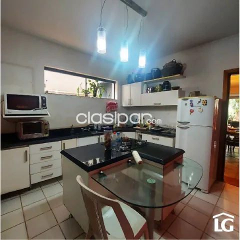Villa aurelia: 576 m2, importante residencia, 3 dormitorios, jardín, 400.000 usd — foto 5