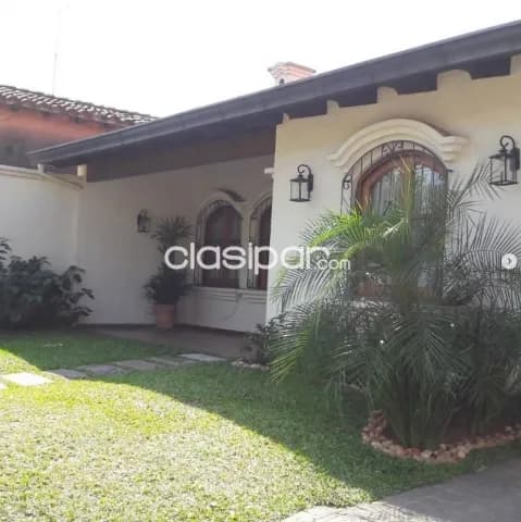 Villa Morra – Recoleta: 637 m2, todo pb, 3 suites, escritorio, quincho, piscina, jardín — foto 3
