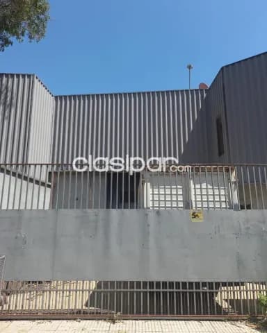 Lambaré: Vendo o alquilo 789 m2, mega deposito + oficinas equipadas, estacionamientos — foto 3