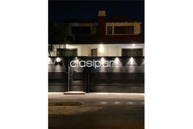 Casa remodelada a nueva amoblada finamente sobre indio francis bo.hipodromo asuncion