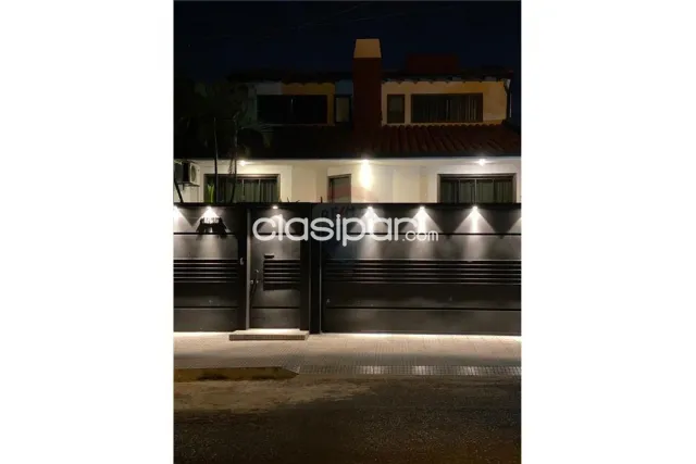 Casa remodelada a nueva amoblada finamente sobre indio francis bo.hipodromo asuncion, foto 2