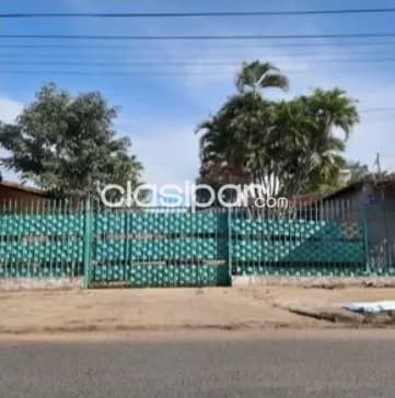 Bo nazareth: Hermoso chalet en oferta, 3 dormit, jardín, garajes 4 – 750.000.000 gs, foto 4