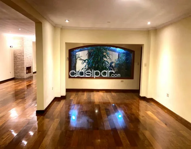 Bo mcal. Estigarribia: Elegante residencia, 4 suites, gran jardín, piscina, 4 garaje, foto 4