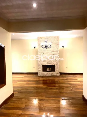 Bo mcal. Estigarribia: Elegante residencia, 4 suites, gran jardín, piscina, 4 garaje, foto 5