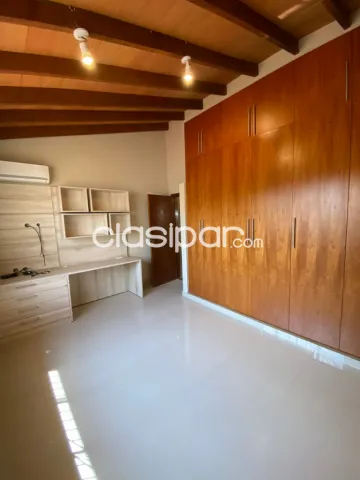 o Vendo Hermosa y amplia Residencia Barrio Herrera - Asunción — foto 3
