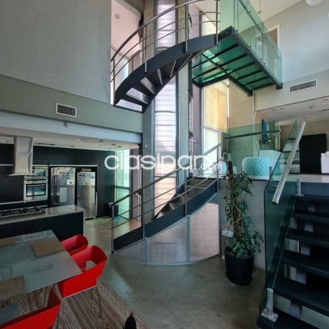 Z/ bruno guggiari /av f de mora: Espectacular residencia minimalista, 3 auites, jardín — foto 1