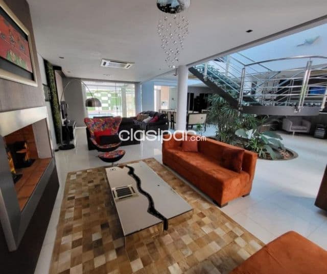 Bo Herrera: Lujosa residencia minimalista, 500 m2, 3 suites, 5 garajes, sauna, jardín