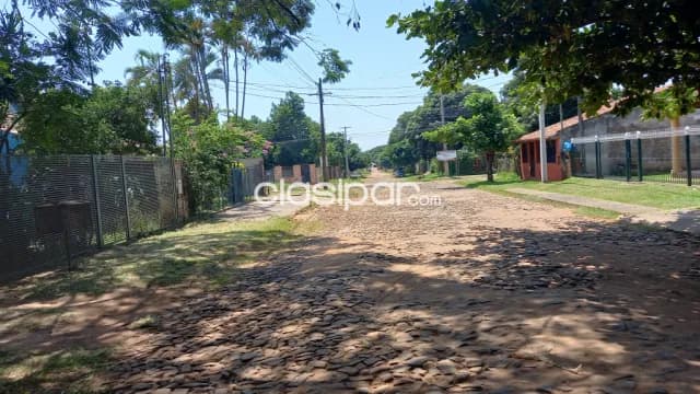 Terreno en Villa Elisa amurallado a 1 cuadra de Américo Pico oferta por este mes !! — foto 2