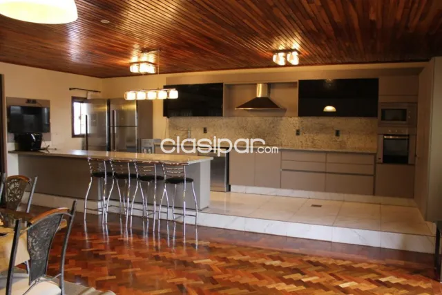 Las Mercedes: 500 m2, p/ oficina o vivienda, 5 dormit, amplios ambientes, 6 garajes — foto 3