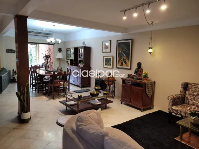 Las Mercedes: 363 m2, hermosa residencia, 3 dormit, jardín, piscina, 330.000 usd — foto 3
