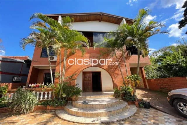 amplia residencia sobre ruta sexta, barrio Santa María: 3 habitaciones y 3 baños — foto 2