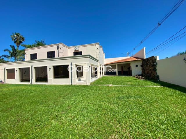 Hermosa Residencia en Luque