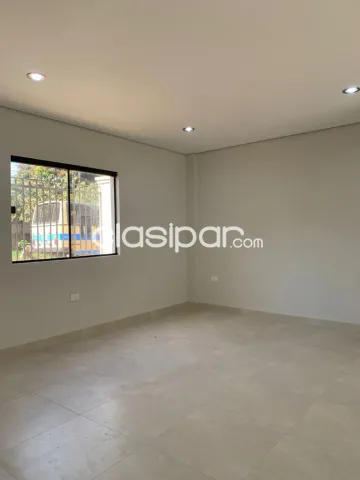 Duplex en Luque Barrio Las Residentas — foto 4