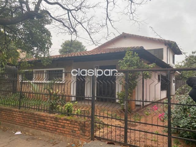 Villa aurelia: 450m2, chalet planta baja, 3 dormitorios, jardín, 220.000 usd, foto 1