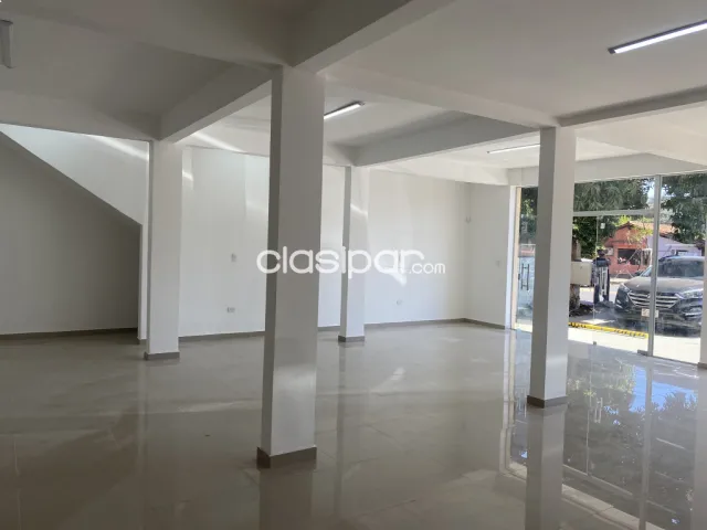 Amplio local comercial sobre americo picco Villa Elisa, foto 4