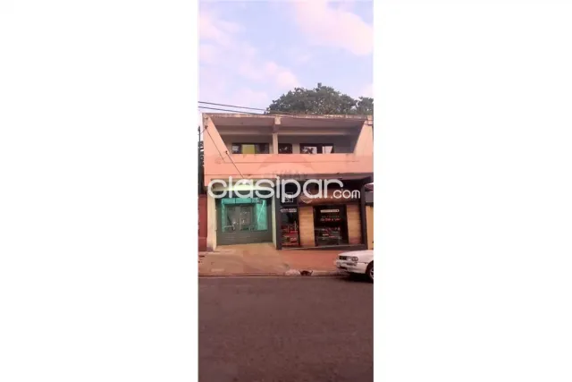 edificio en pleno centro de Encarnación. Cuenta con varias dependencias, foto 3
