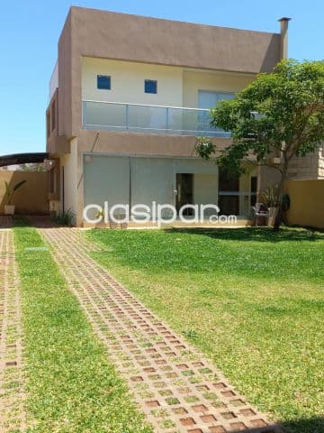 Dúplex a pasos del CIT, Trinity - Luque