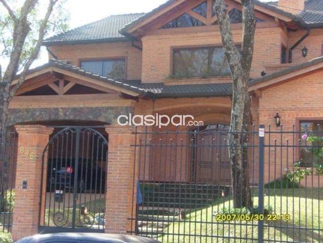 Carmelitas prox. Sh. Sol: Elegante residencia, amplia recepción, 4 dormit, jardín, piscina
