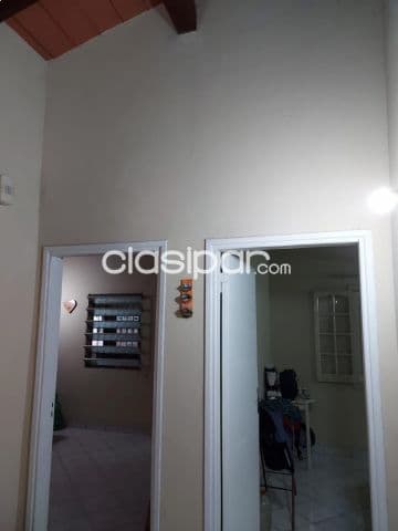 Lambare-barrio santo domingo. Vendo casa tipo familiar a mts. De la avenida nazareno