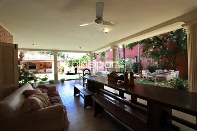 Casa c/piscina en amplio terreno a cudras mcal.lopez- bo.mcal.estigarribia-asuncion — foto 3