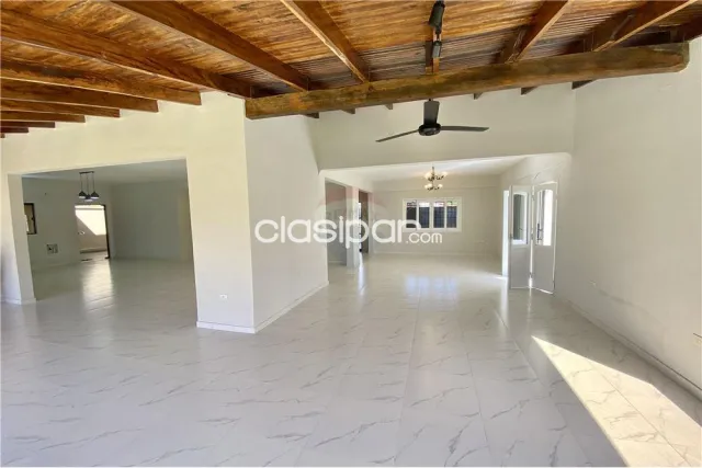 Fina y amplia casa en Luque - segundo barrio, foto 4