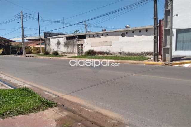 Deposito amplio en esquina sobre avda.laguna grande-fdo.zona norte